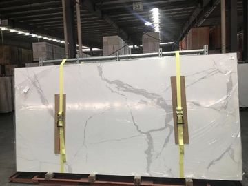 厚さ2cmの3cm人工的な水晶固体石造りのカウンタートップ