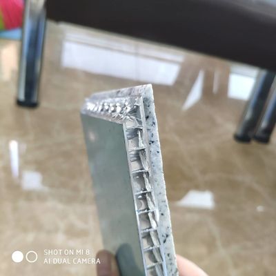 サイズのAluの注文の蜜蜂の巣の軽量の石はSGSにパネルをはめる